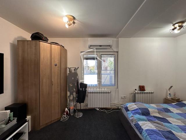 Kuća, Zemun , Prizrenska , mereno 60m2 ID#9083