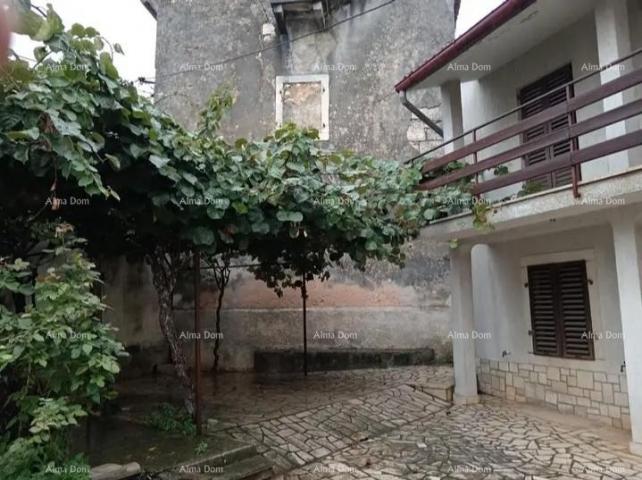 Haus Haus im Zentrum von Marčana mit großem Garten.