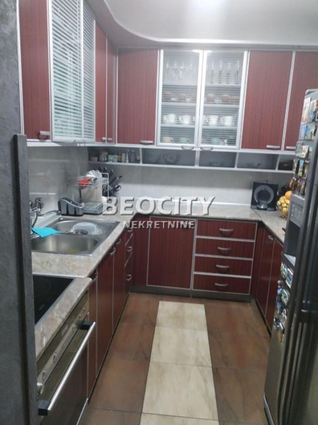 Novi Sad, Centar, Futoška , 3. 5, 77m2, 200000EUR