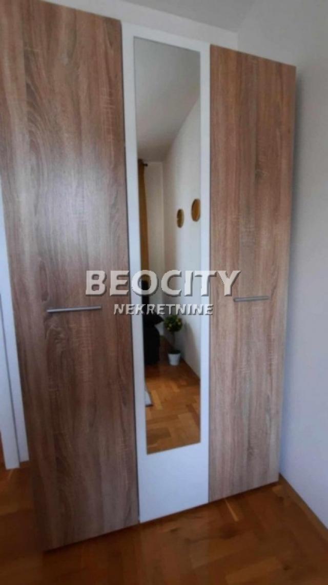 Novi Sad, Bulevar patrijarha Pavla, Bulevar patrijarha Pavla, 3. 0, 55m2, 550EUR Pet friendly