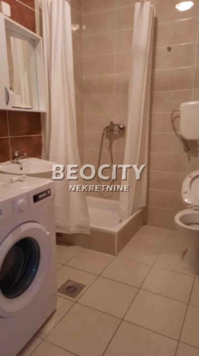 Novi Sad, Bulevar patrijarha Pavla, Bulevar patrijarha Pavla, 3. 0, 55m2, 550EUR Pet friendly