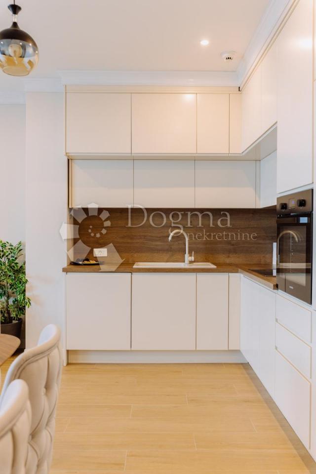 Wohnung Opatija - Centar, Opatija, 108m2