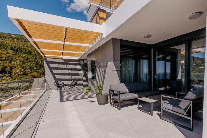 Flat Opatija, 161,60m2