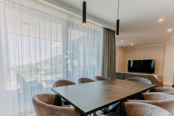 Wohnung Opatija, 161,60m2