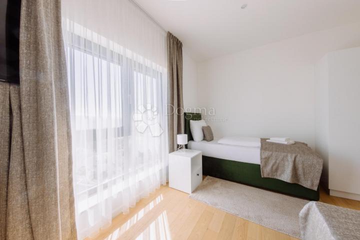 Flat Opatija - Centar, Opatija, 152,30m2