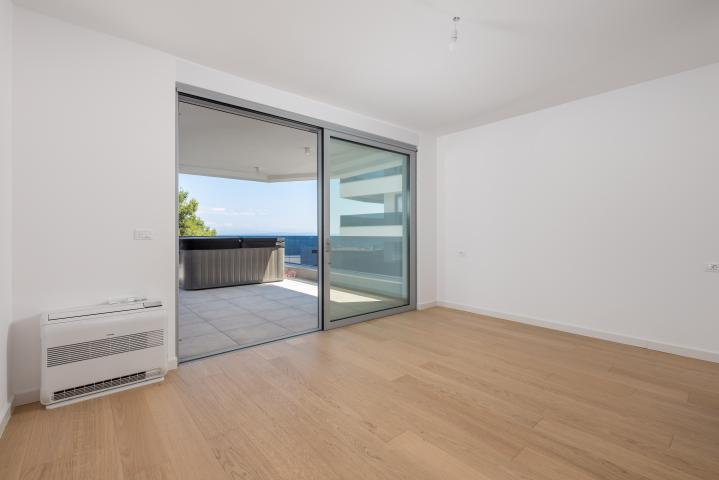 Flat Opatija - Centar, Opatija, 261,01m2