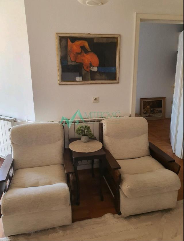 Izdavanje, Stan, 48m2 , Centar