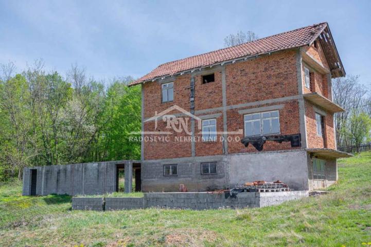 Loznica, Trbušnica, Romanijska 180m2 ID#1410