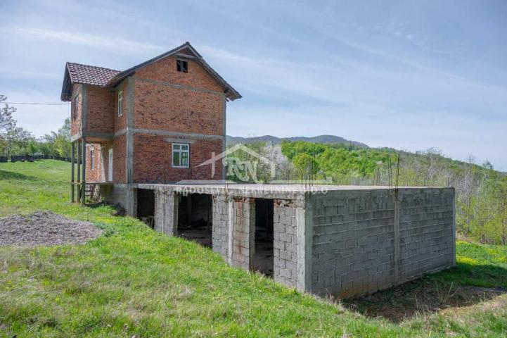 Loznica, Trbušnica, Romanijska 180m2 ID#1410