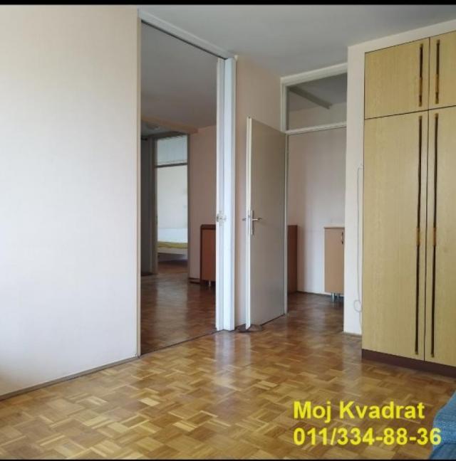 Novi Beograd, Blok 61 - Dušana Vukasovića, 63m2