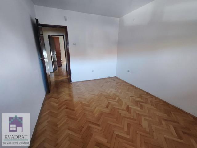 Kuća za izdavanje 100 m², Obrenovac, Gaj – 650 € (POLUNAMEŠTENA)