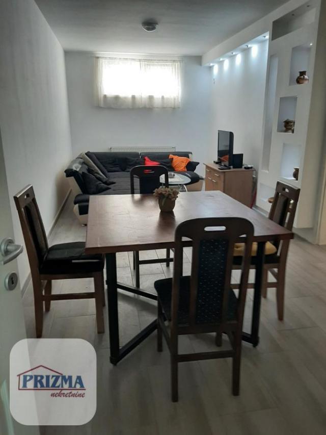 Prodaja, Stan, 52m2 , Centar