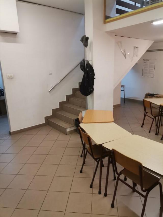 Lokal, Crveni krst, Dojranska, 83m2, 