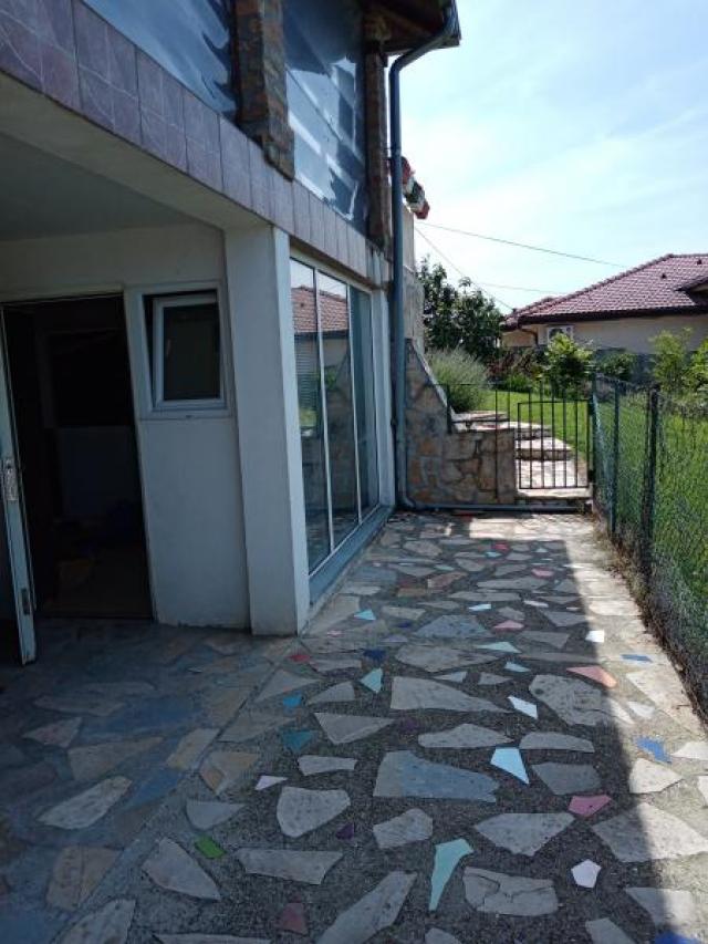 Stara Lipovica, kuća,  330m2