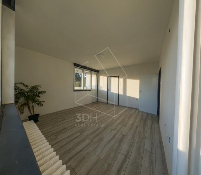 Konjarnik 2. 0, 55m2 sa lođom, dvostrano orijentisan