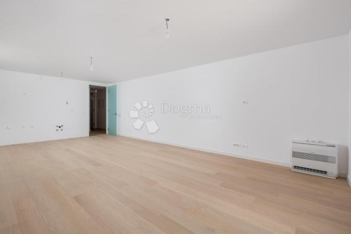 Wohnung Opatija - Centar, Opatija, 81,89m2