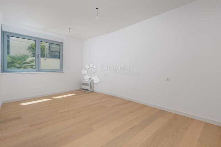 Flat Opatija - Centar, Opatija, 134,33m2