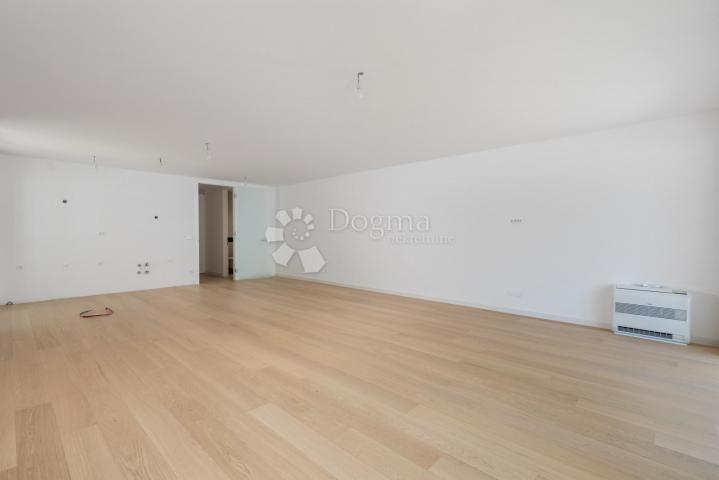 Flat Opatija - Centar, Opatija, 134,33m2