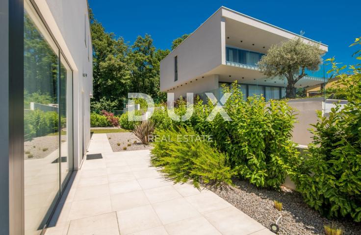 OPATIJA - Neu gebaute Villa mit fantastischem Blick auf das Meer