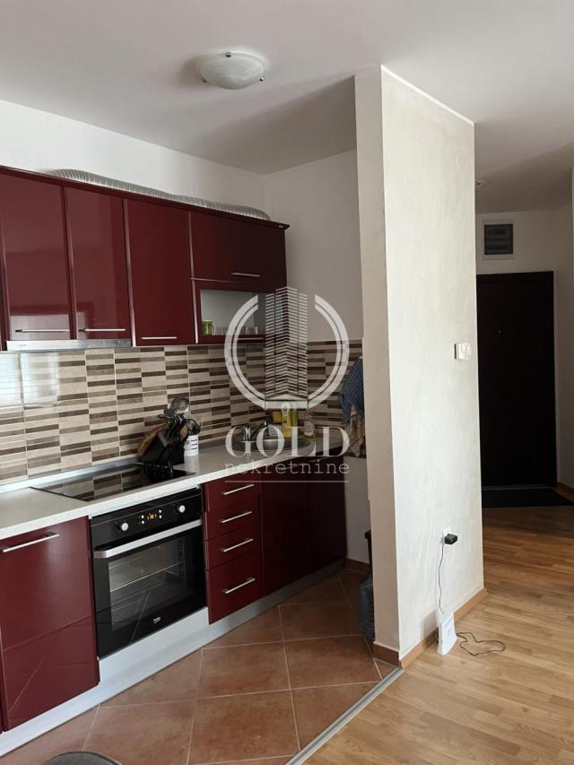 IZDAVANJE Stan 2. 0: NOVI SAD-Novi Sad-Centar, Gundulićeva, 42. 00m2, 450 eur ID#8297