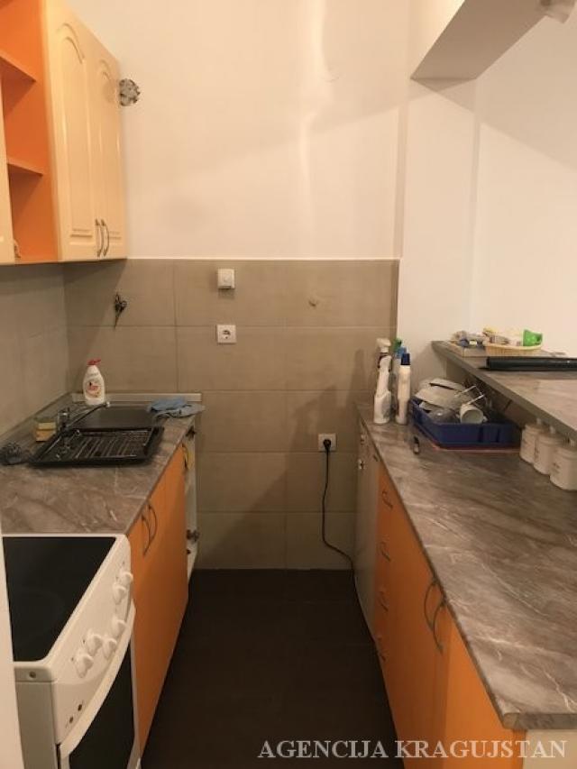 Izdavanje, Stan, 36. 00m2 , Centar