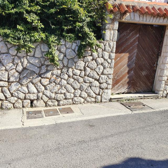 Mali Lošinj - Poslovni prostor, 56. 81 m2