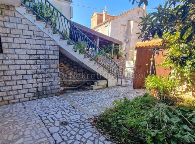 Mali Losinj - Business premise, 56.81 m2