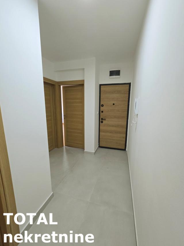 2. 5 Dvoiposoban stan NOVI SAD, 149350€