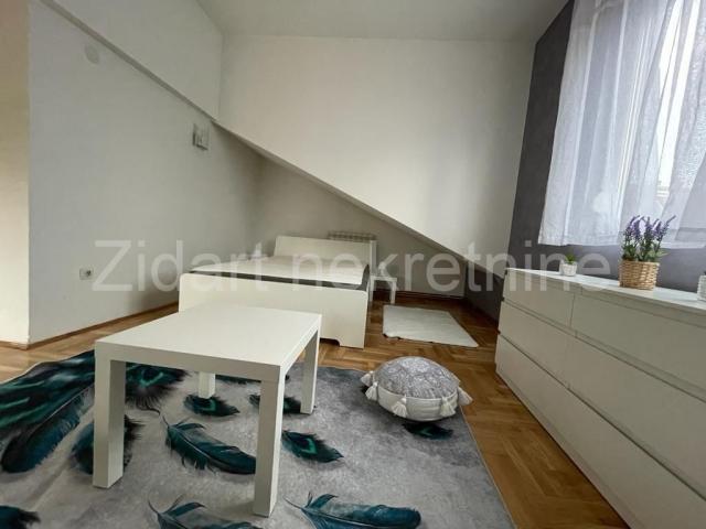 Čukarica-Bele vode-Pet friendly-Lux trosoban penthouse