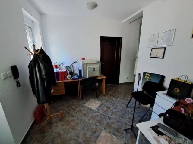 536479-Dvoiposoban-70m2-Socijalno