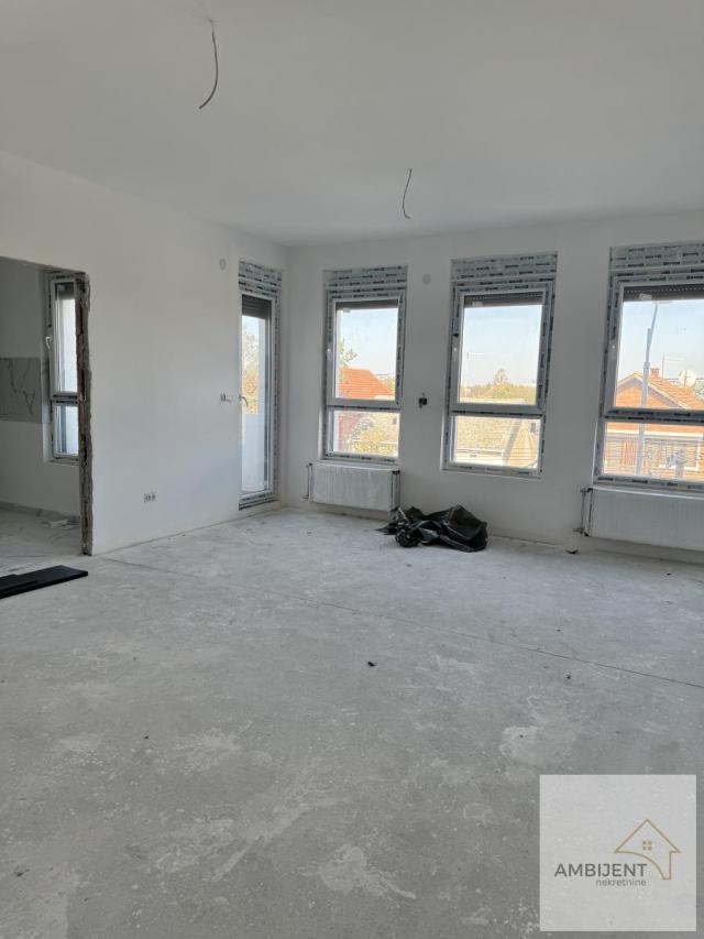 3. 5 stan u novogradnji u Staroj Pazovi, 80m2