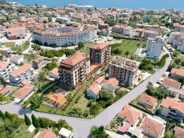 For sale: Luxurious closed-type residential complex in Herceg Novi, offering top-class amenities. 