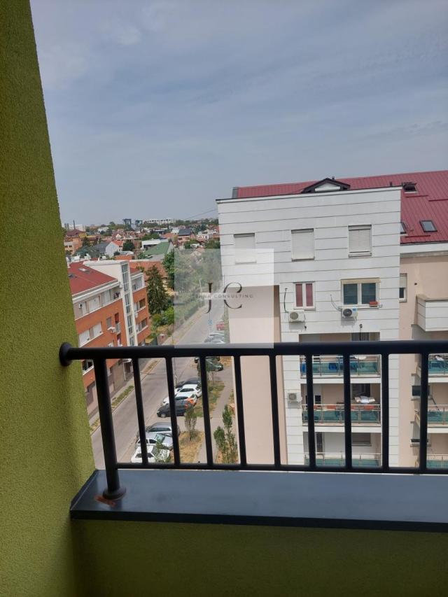 Četvorosoban stan na prodaju, Bulevar Evrope, 112m²