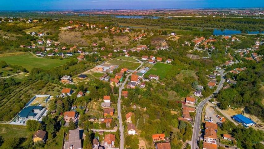 Fenomenalan građevinski plac, top pozicija