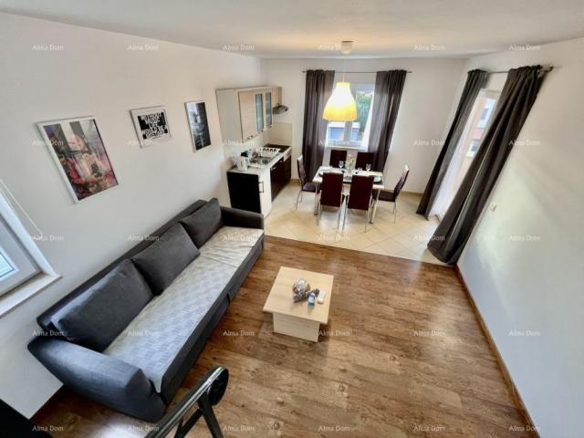 Wohnung Dreizimmerwohnung zu verkaufen, 82m2, in der Nähe von Poreč