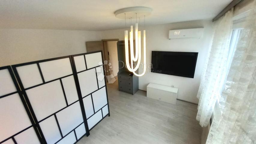 Flat Folnegovićevo naselje, Peščenica - Žitnjak, 33m2