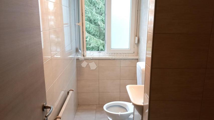 Wohnung Folnegovićevo naselje, Peščenica - Žitnjak, 33m2