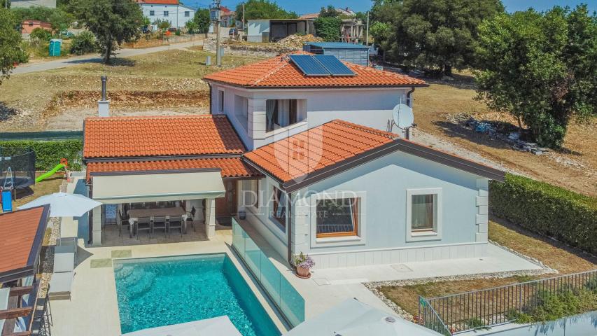 Haus Novigrad, 203m2