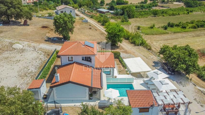 Haus Novigrad, 203m2