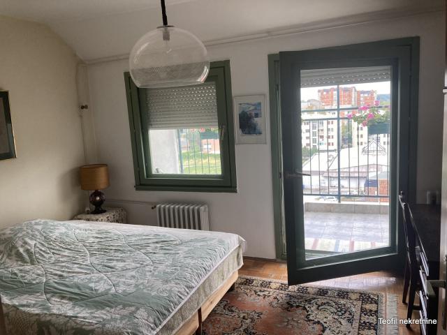 ZEMUN RETENZIJA 64m2 , L , 175000e