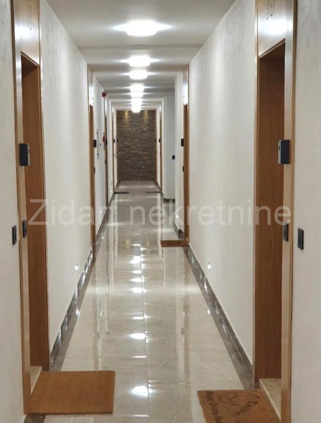 Erska, Lux apartman 41 m2, parking, Izuzetno