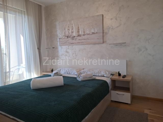 Erska, Lux apartman 41 m2, parking, Izuzetno