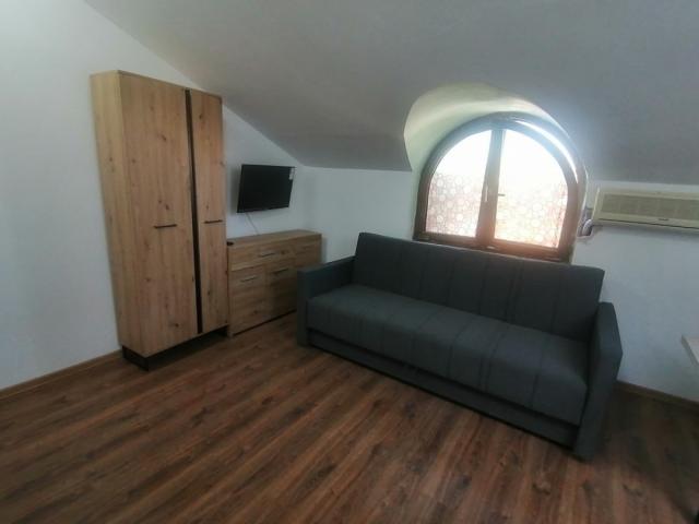 Renovirana garsonjera 19m2 - Satelitska pijaca