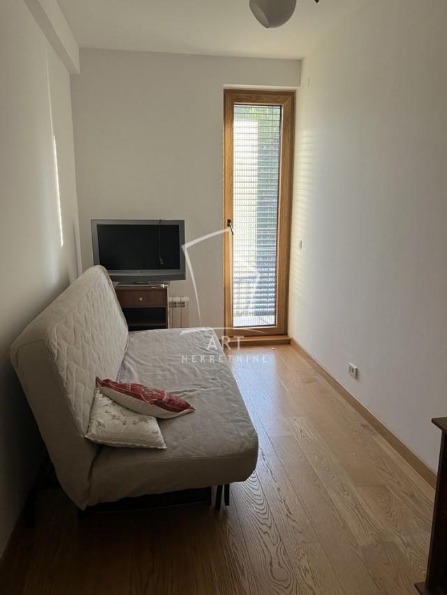 Dorćol, Cara Uroša, 64m2 ID#9106