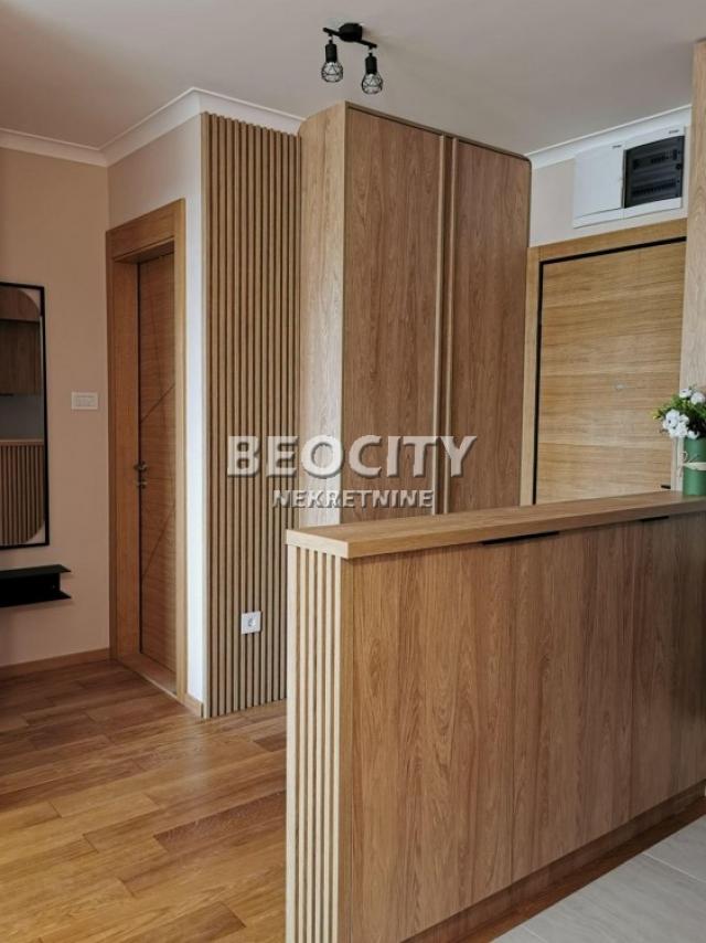 Novi Sad, Centar, Radnička, 2. 0, 44m2, 800EUR