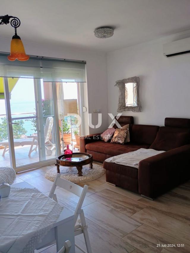 OPATIJA, ZENTRUM - komfortable Wohnung mit Pool, Terrasse und herrlichem Meerblick