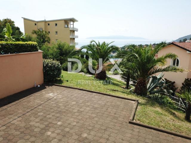 OPATIJA, IČIĆI - spacious duplex apartment 250 meters from the sea with a pool and garden