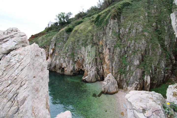 Krk, Einzigartiges Haus am Meer