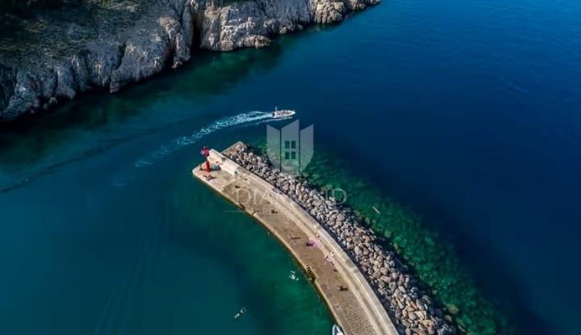 Krk, Einzigartiges Haus am Meer