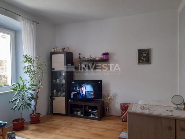 Pula Center, Furnished Apartment on the First Floor